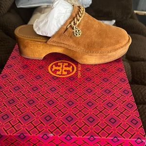 New tory burch mini benton clogs 7.5. Suede